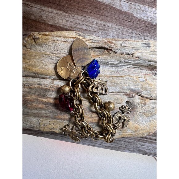 Vintage Coro Gold-Tone Charm Bracelet With Religious & Musical Motifs Red & Blue - Picture 7 of 8